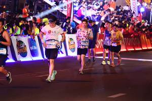 BIB: 
                            <button type="button" onclick="openModal(24218483)" class="btn btn-primary btn-sm float-right btn-popup" data-toggle="modal" data-target=".modal-high-quality">
                        <i class="fas fa-shopping-cart"></i> Add to Cart
                    </button>
                                            <button type="button" onclick="isThisMe(24218483, true)" class="btn btn-success btn-sm float-right btn-popup btn-isme hidden" data-toggle="tooltip" data-placement="bottom" title="นี่คือรูปของคุณใช่ไหม คลิกที่นี่เพื่อเอาเข้าอัลบั้ม">
                        <i class="fas fa-plus"></i> Add to album
                    </button>
                    <button type="button" onclick="isThisMe(24218483, false)" class="btn btn-warning btn-sm float-right btn-popup btn-isnotme hidden">
                        <i class="fas fa-ban"></i> Remove from album
                    </button>